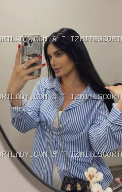 Gebze Escort Şık Bayan Burcu