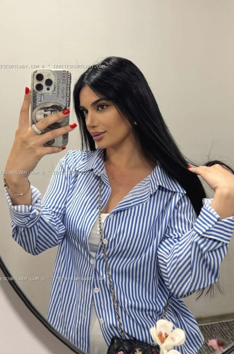 Gölcük Escort Janset tersane