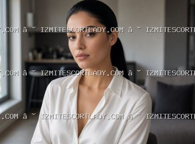 Dilovası Escort Sade Bayan Melis